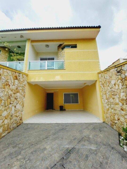 Sobrado, 3 quartos, 200 m² - Foto 1