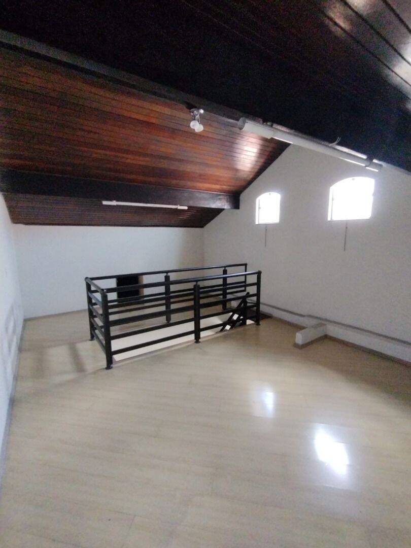 Sobrado, 3 quartos, 200 m² - Foto 25