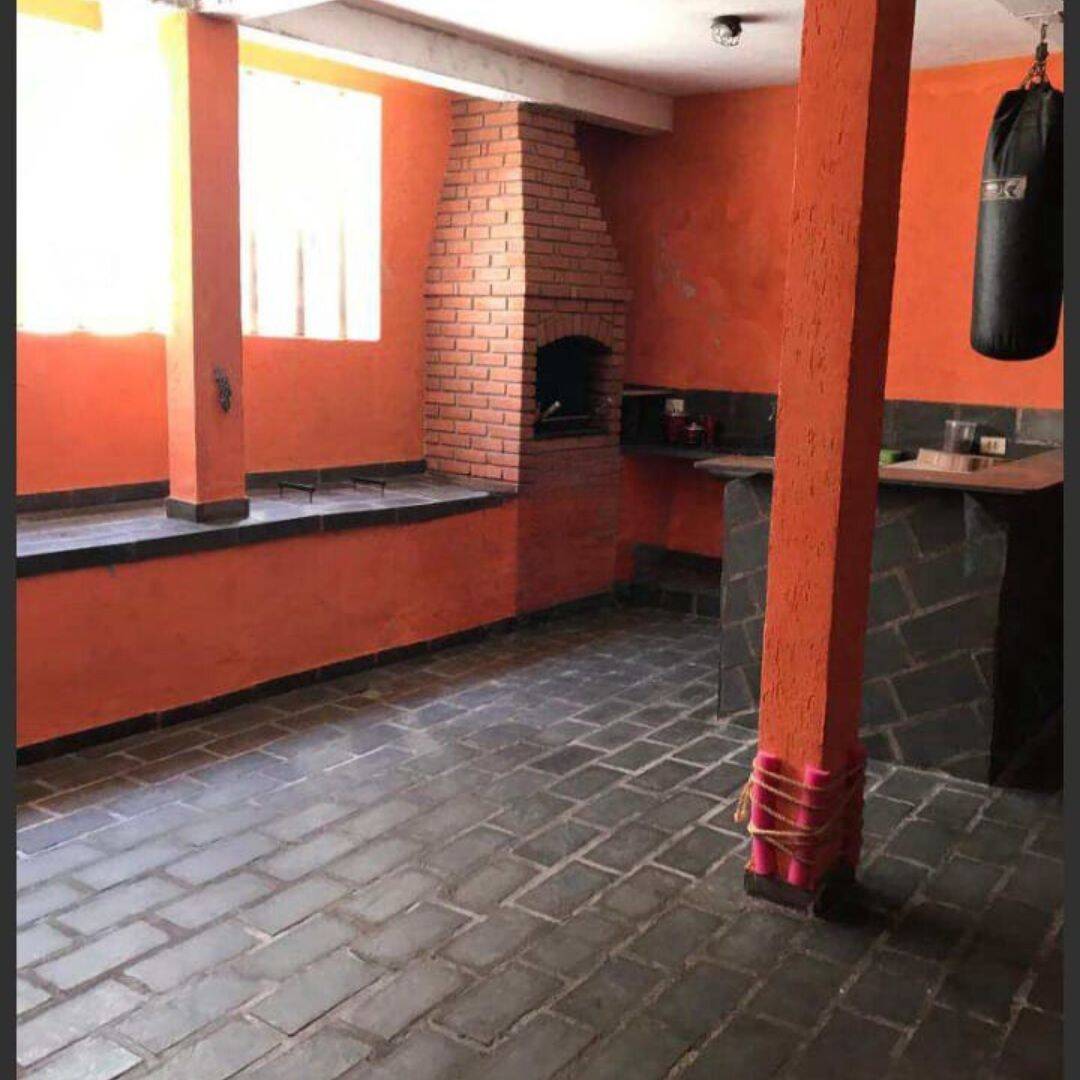 Casa, 3 quartos, 180 m² - Foto 1