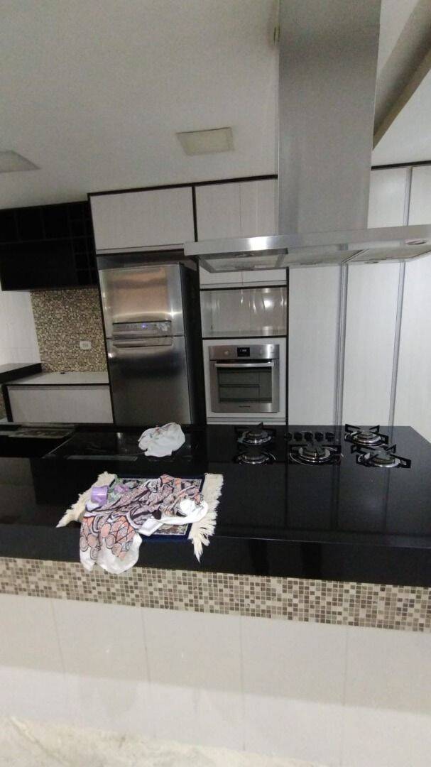 Sobrado, 3 quartos, 332 m² - Foto 2