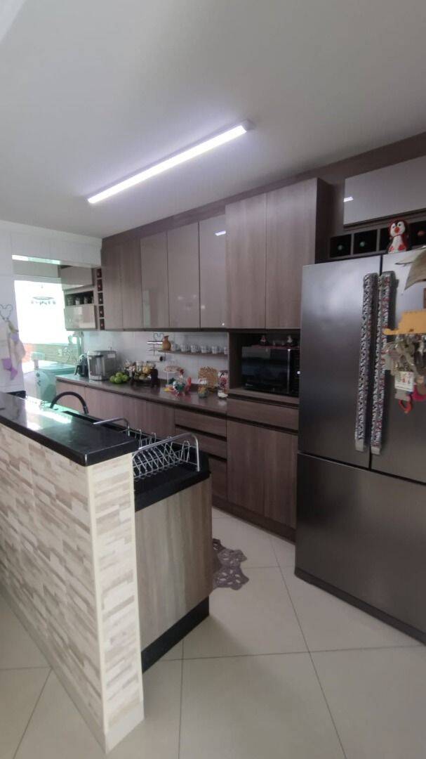 Apartamento, 3 quartos, 90 m² - Foto 1