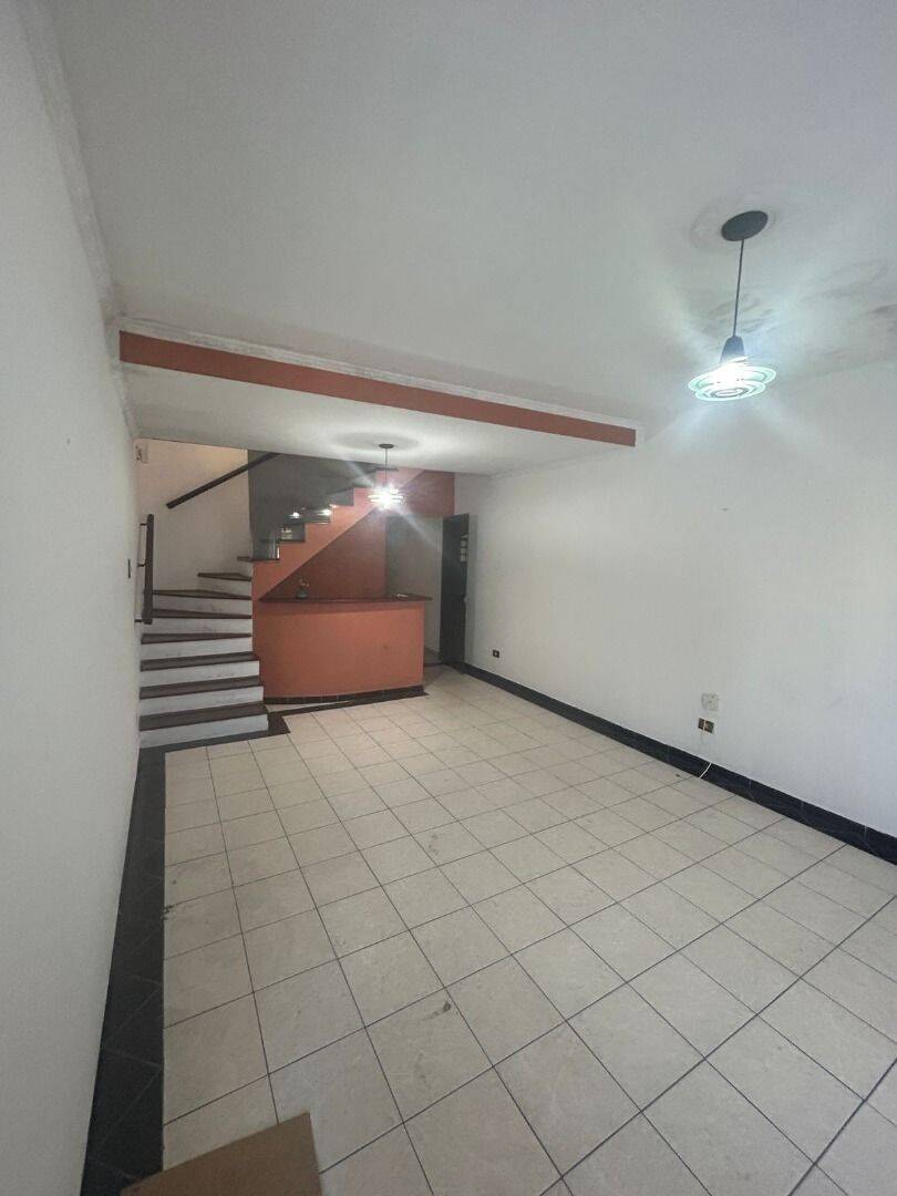 Sobrado, 3 quartos, 186 m² - Foto 1