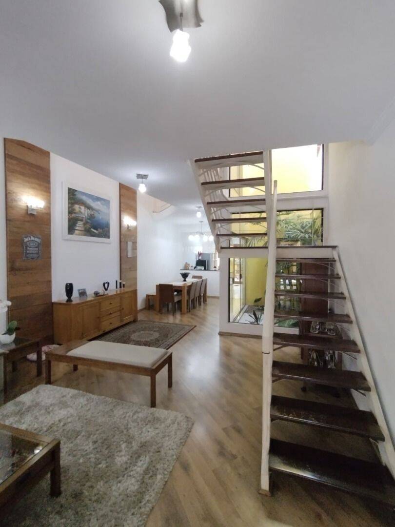 Sobrado, 3 quartos, 214 m² - Foto 3