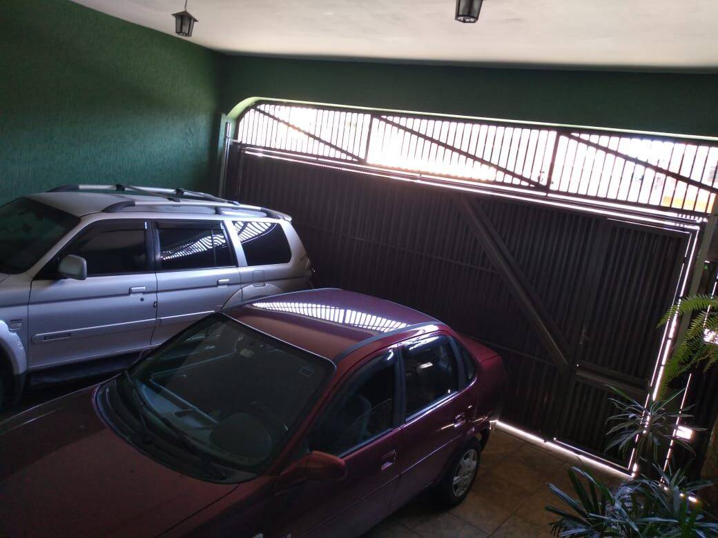 Sobrado, 3 quartos, 209 m² - Foto 2