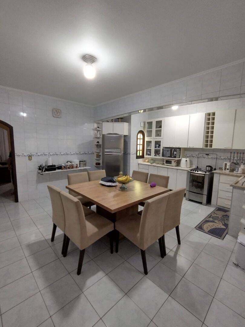 Sobrado, 3 quartos, 209 m² - Foto 6