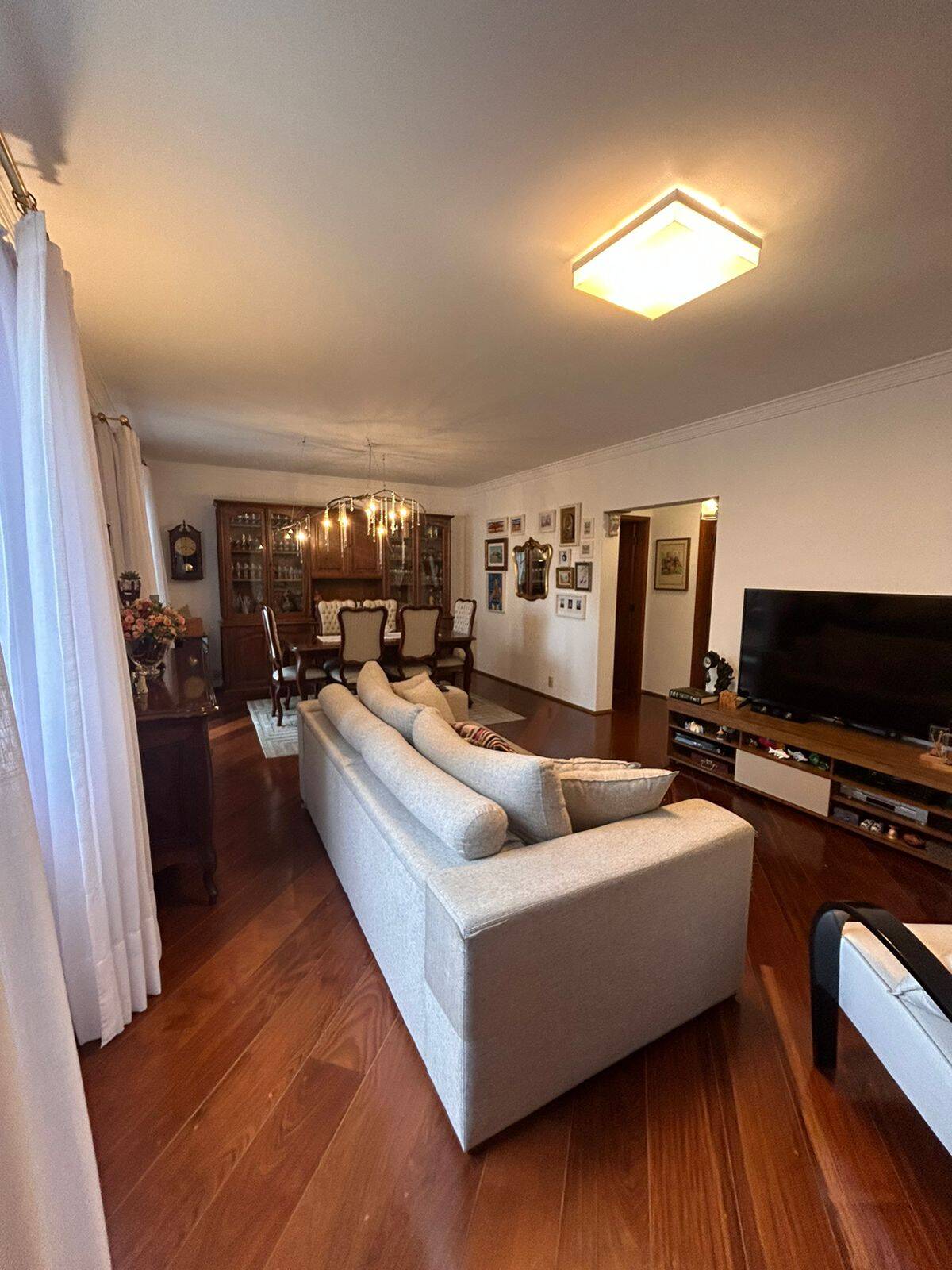 Apartamento, 3 quartos, 155 m² - Foto 1