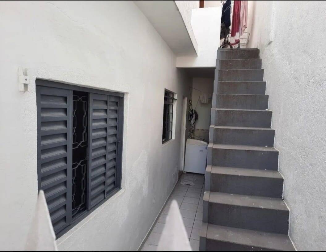 Casa, 1 quarto, 125 m² - Foto 3