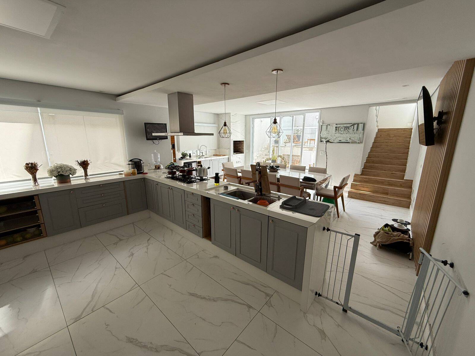 Casa, 4 quartos, 330 m² - Foto 2