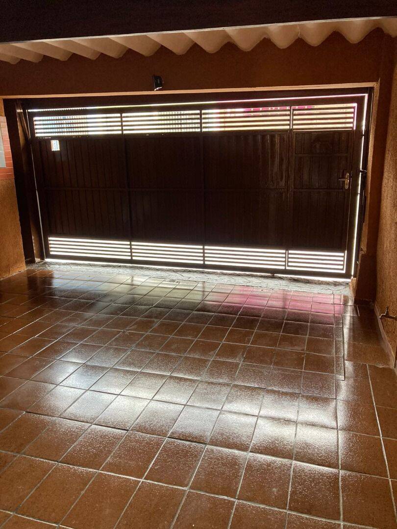 Casa, 4 quartos, 211 m² - Foto 2