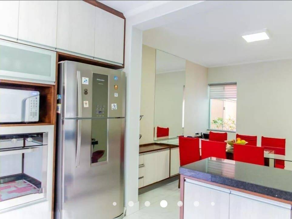 Sobrado, 4 quartos, 256 m² - Foto 3