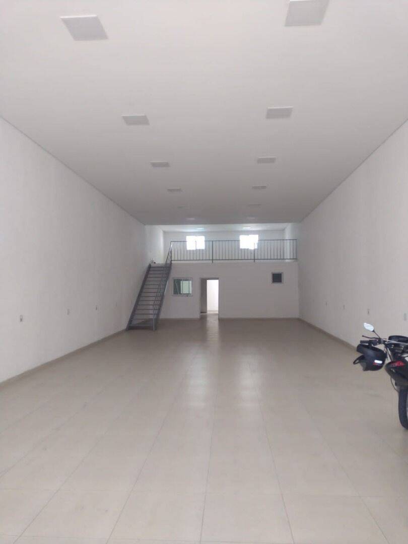 Loja-Salão, 300 m² - Foto 1