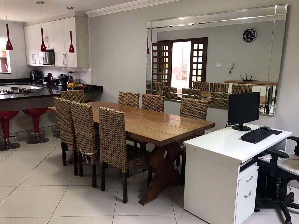Casa, 3 quartos, 269 m² - Foto 11