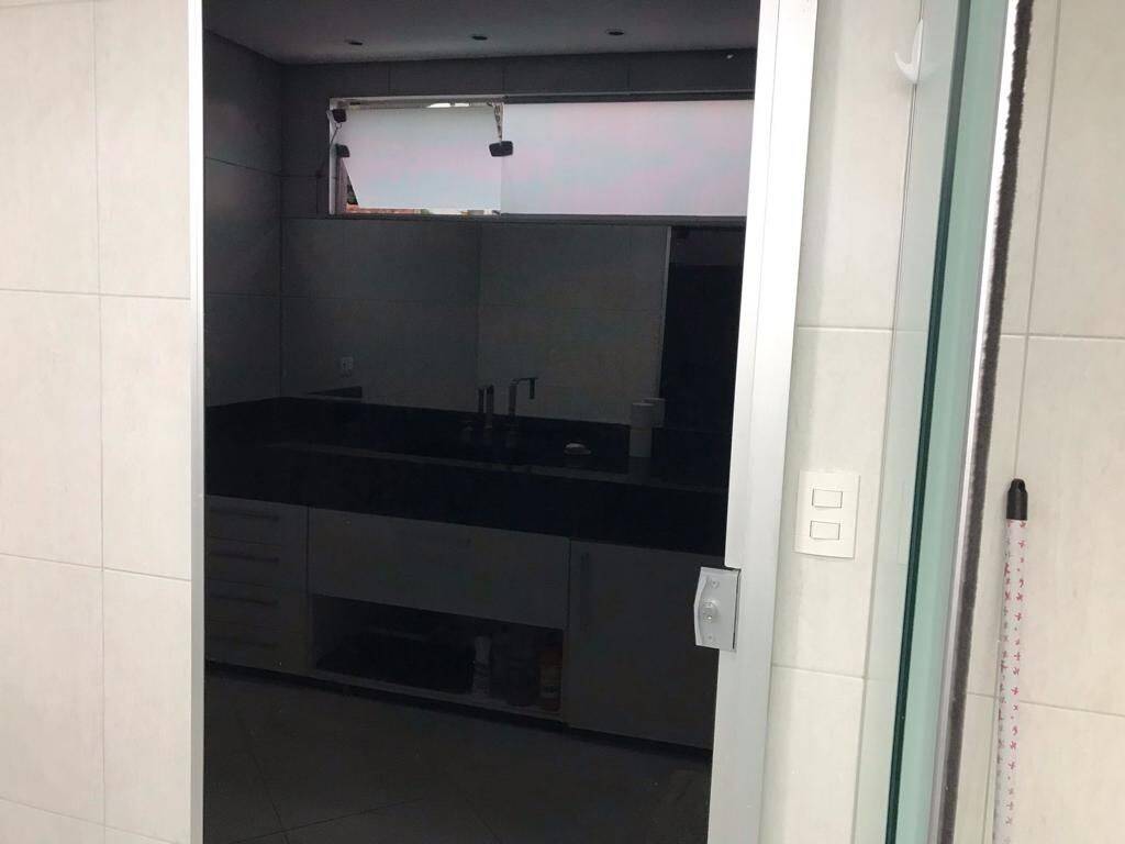 Casa, 3 quartos, 269 m² - Foto 35