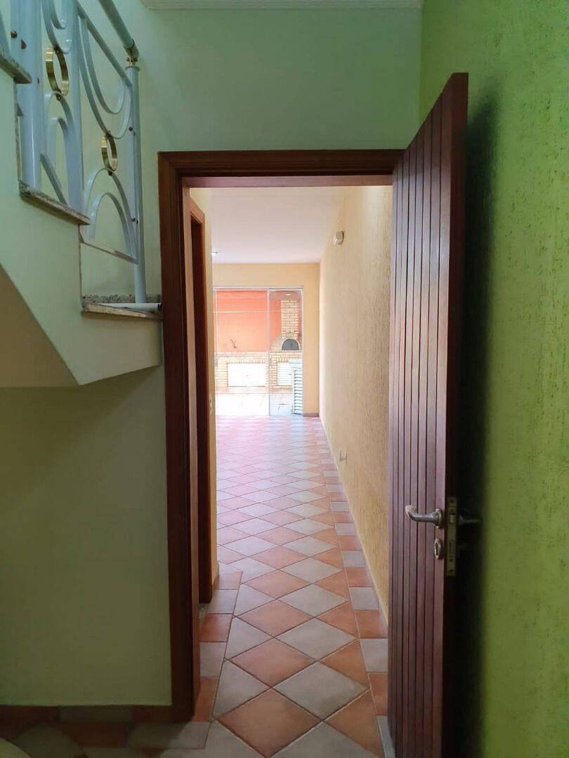 Sobrado, 3 quartos, 276 m² - Foto 5