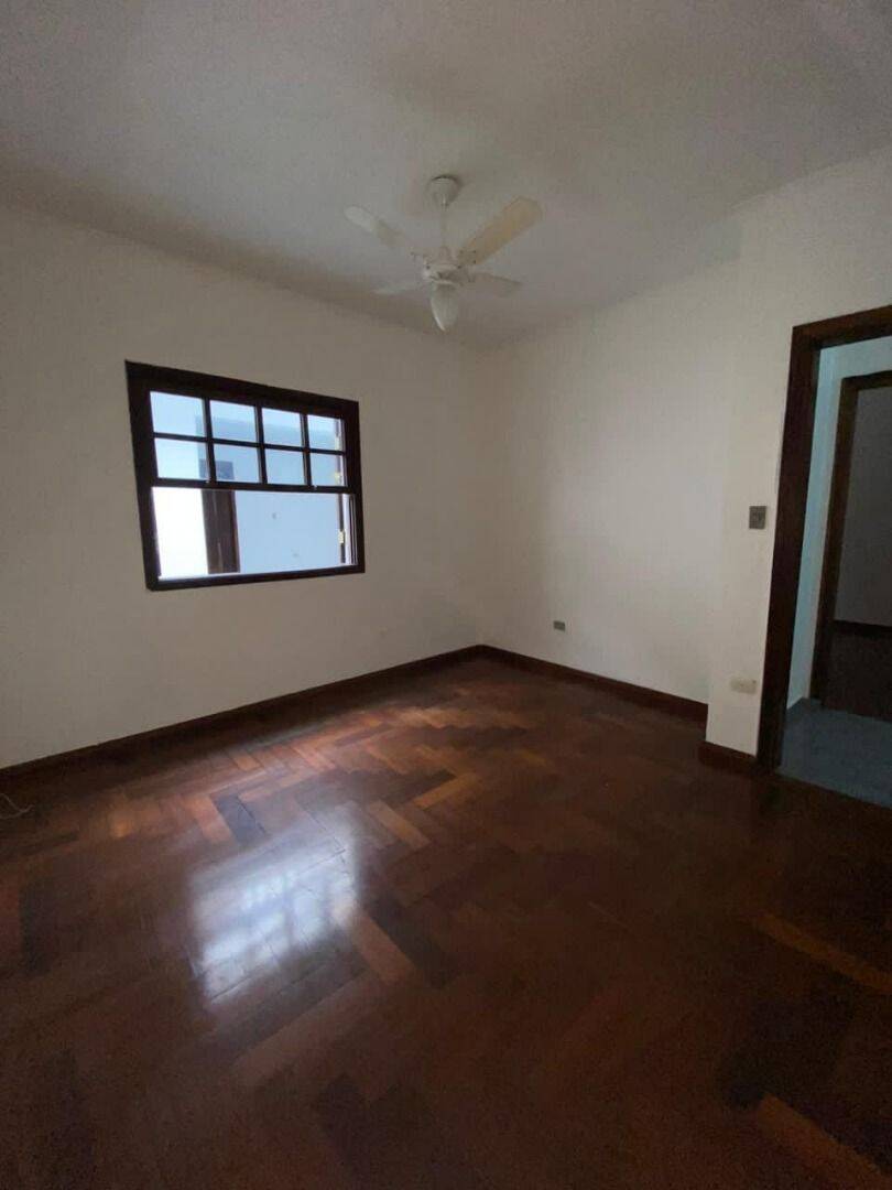 Casa, 3 quartos, 240 m² - Foto 22