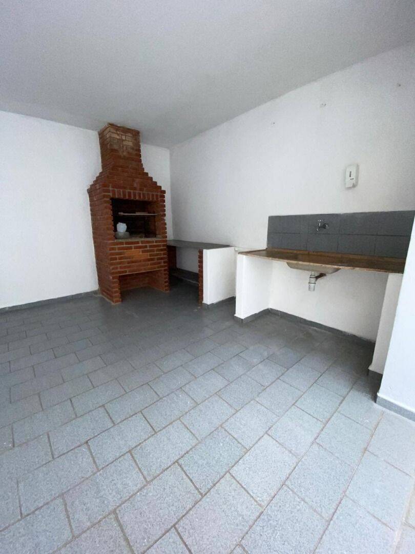 Casa, 3 quartos, 240 m² - Foto 28