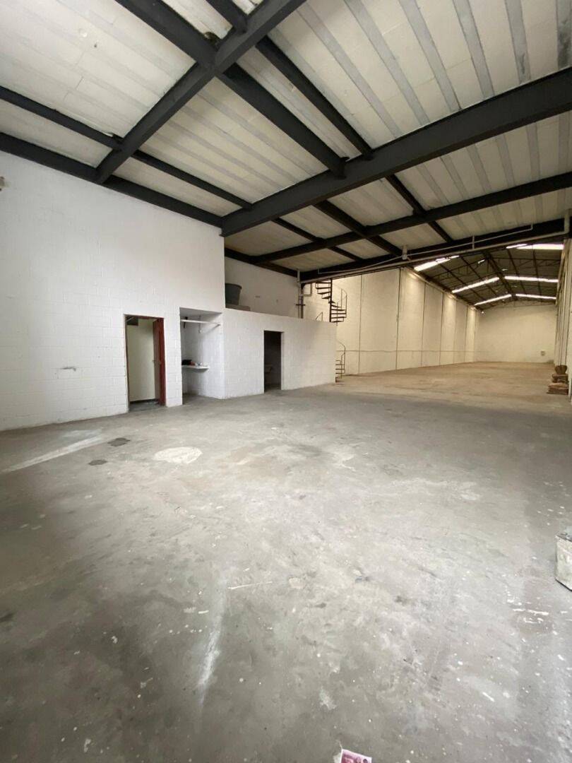 Depósito-Galpão, 715 m² - Foto 8