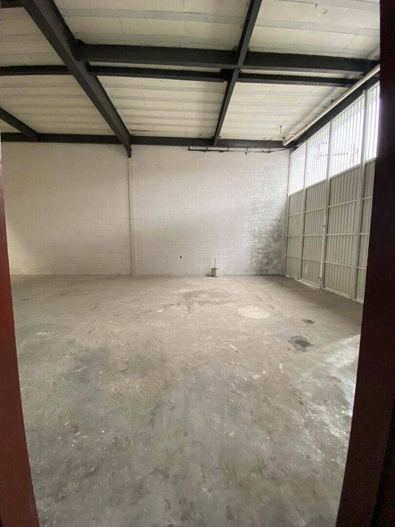 Depósito-Galpão, 715 m² - Foto 9