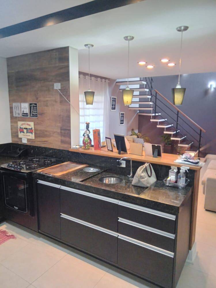 Casa, 3 quartos, 224 m² - Foto 3