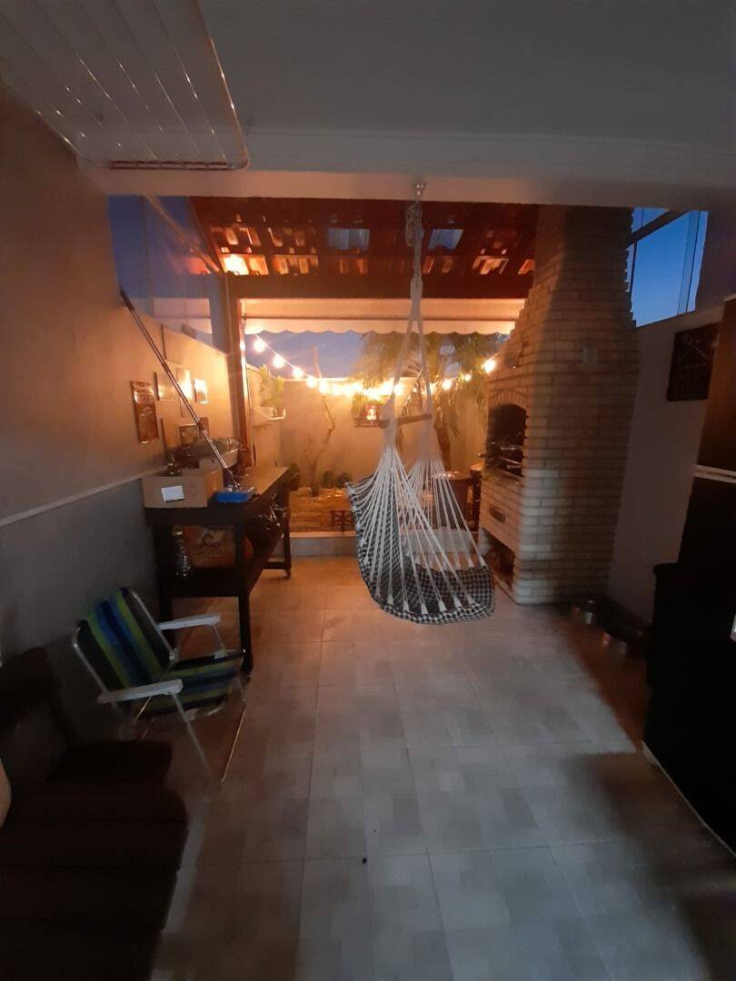 Sobrado, 3 quartos, 127 m² - Foto 1