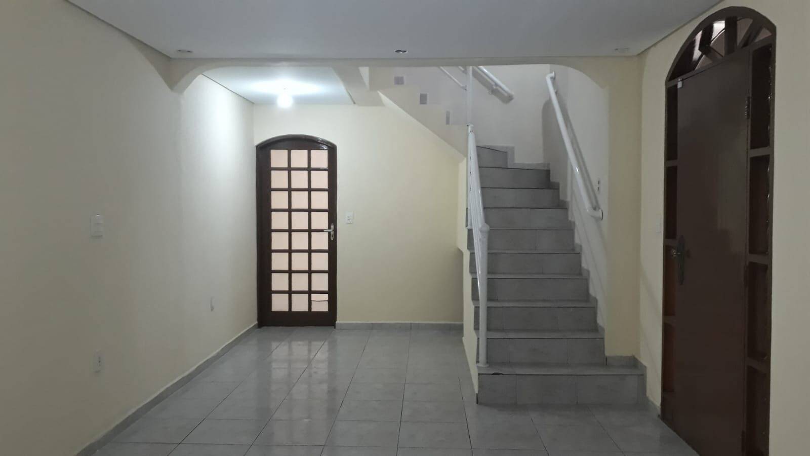 Sobrado, 3 quartos, 179 m² - Foto 1