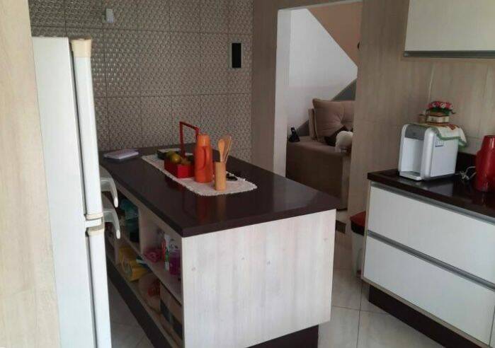 Casa, 5 quartos, 179 m² - Foto 1