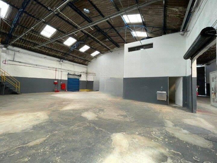 Depósito-Galpão, 1060 m² - Foto 13