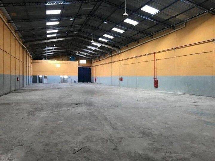 Depósito-Galpão, 1056 m² - Foto 1