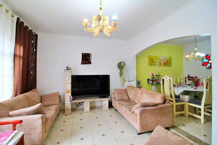 Casa, 2 quartos, 200 m² - Foto 1