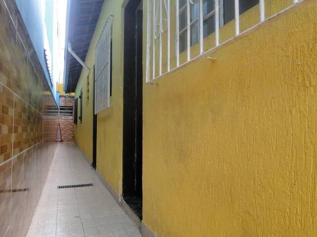 #CA0073 - Casa para Venda em  -  - 2