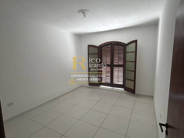 Casa para Venda em Santo André - 4