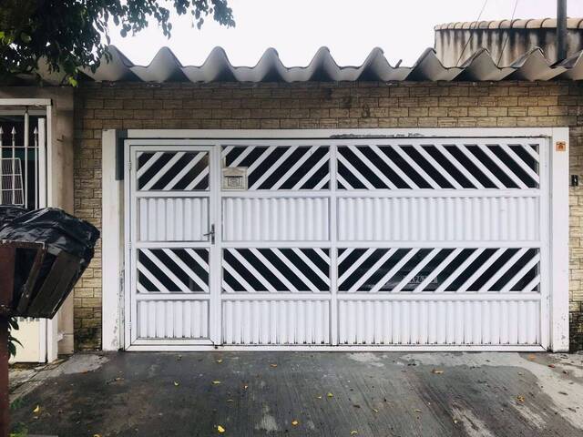 #CA0023 - Casa para Venda em  -  - 1