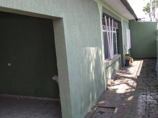 #CA0039 - Casa para Venda em  -  - 2