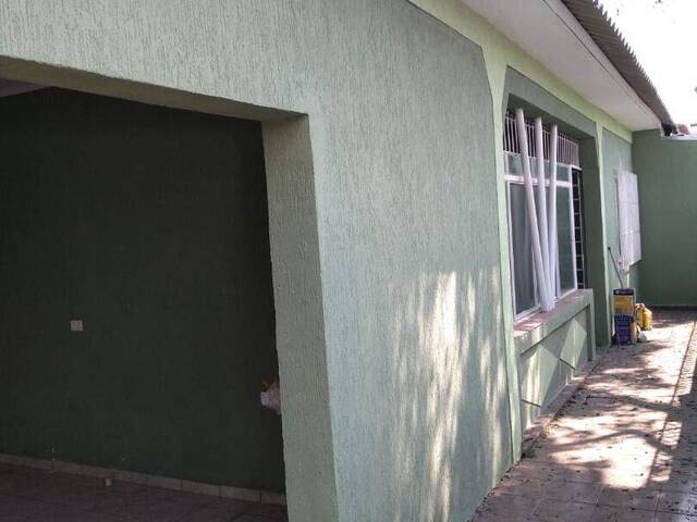#CA0039 - Casa para Venda em  -  - 3