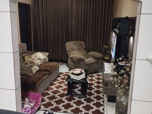 #CA0043 - Casa para Venda em  -  - 2