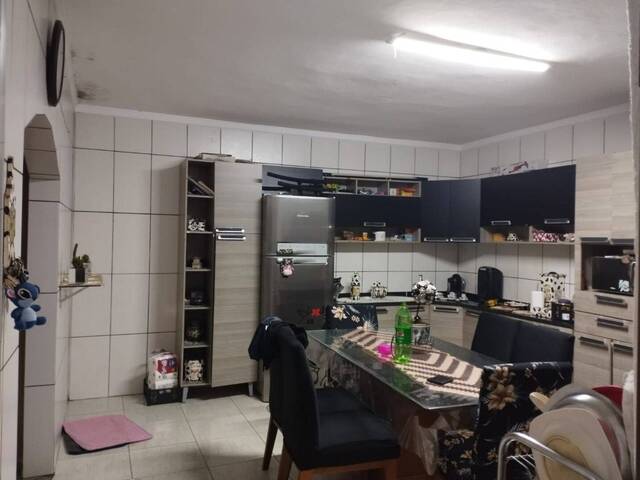 #CA0043 - Casa para Venda em  -  - 3