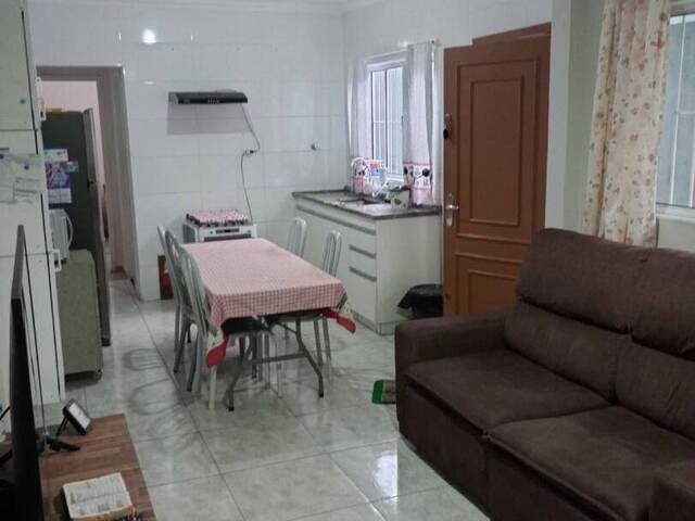 #CA0045 - Casa para Venda em  -  - 3