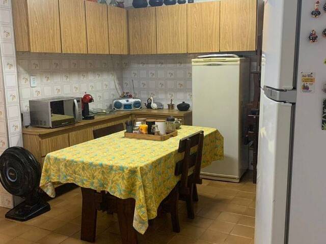 #CA0059 - Casa para Venda em  -  - 3