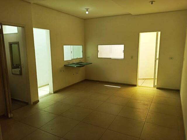 #CA0060 - Casa para Venda em  -  - 2