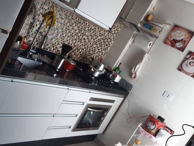 #AP0302 - Apartamento para Venda em  -  - 3
