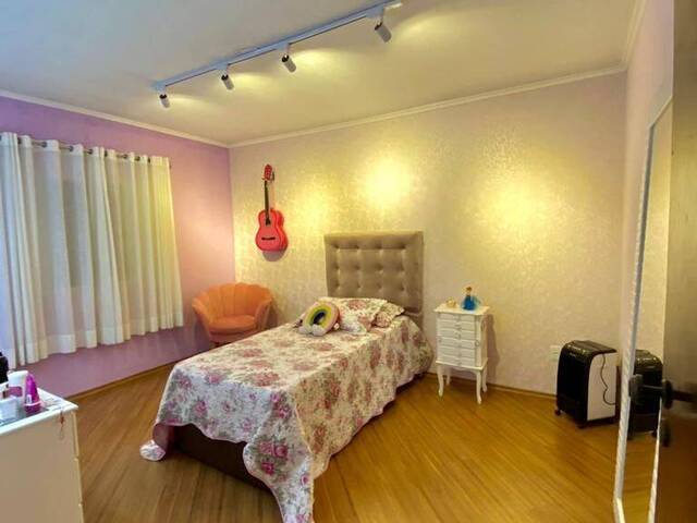 #CA0068 - Casa para Venda em  -  - 1